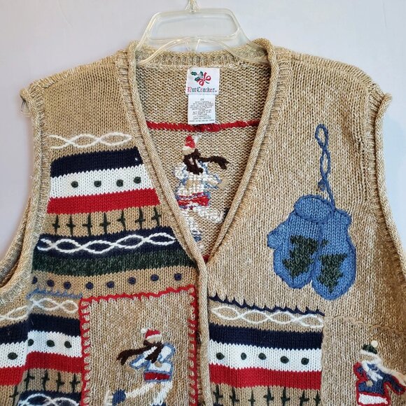 NutCracker Women's Sweater Vest 2X Winter Holiday Hockey Mom Ice Skating Teacher - Picture 3 of 11